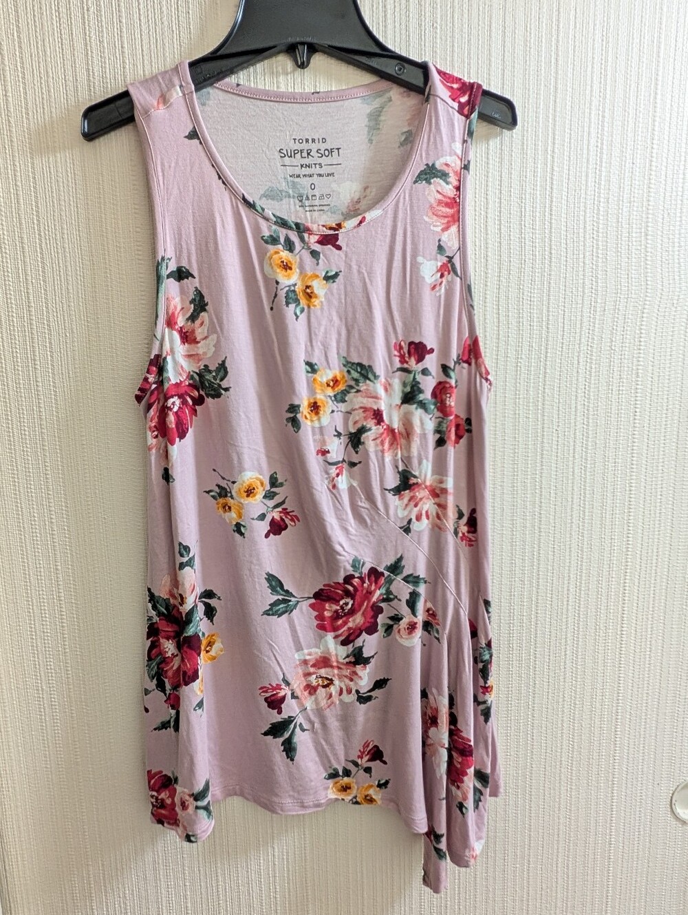 Torrid Red & Pink Floral Sleeveless Rayon Super Soft Tank Size 0
